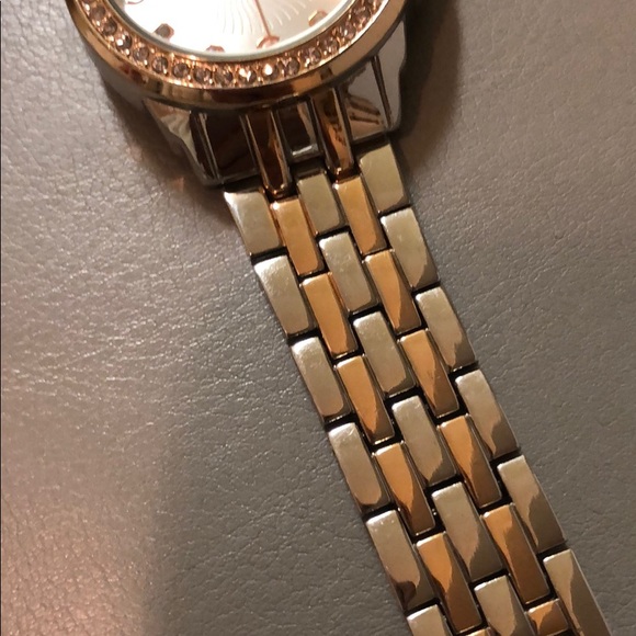 Watch - Picture 3 of 4